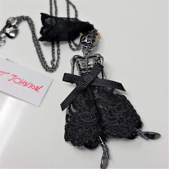 Betsey Johnson Rhinestone Skeleton Necklace w Black Lace NWT - Picture 8 of 12